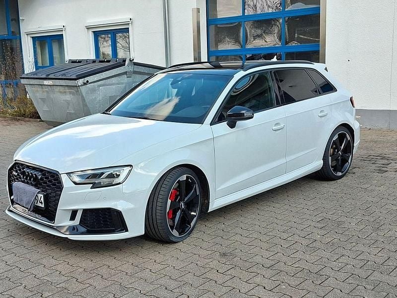 Gebraucht Audi RS3 Ambiente 400 PS (294 kW) 2018 Weiß Limousine