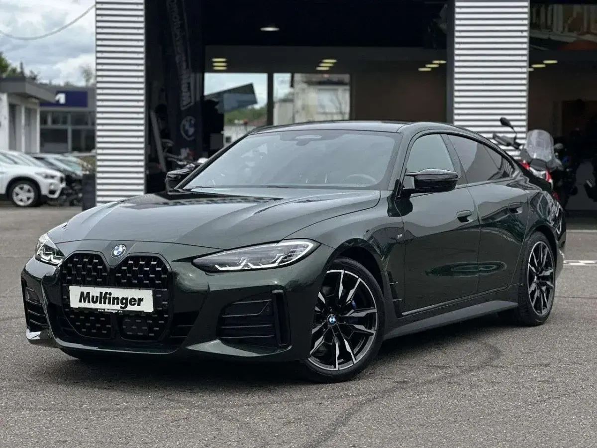 Gebraucht BMW 440 374 PS (275 kW) 2023 Sanremo green Coupé