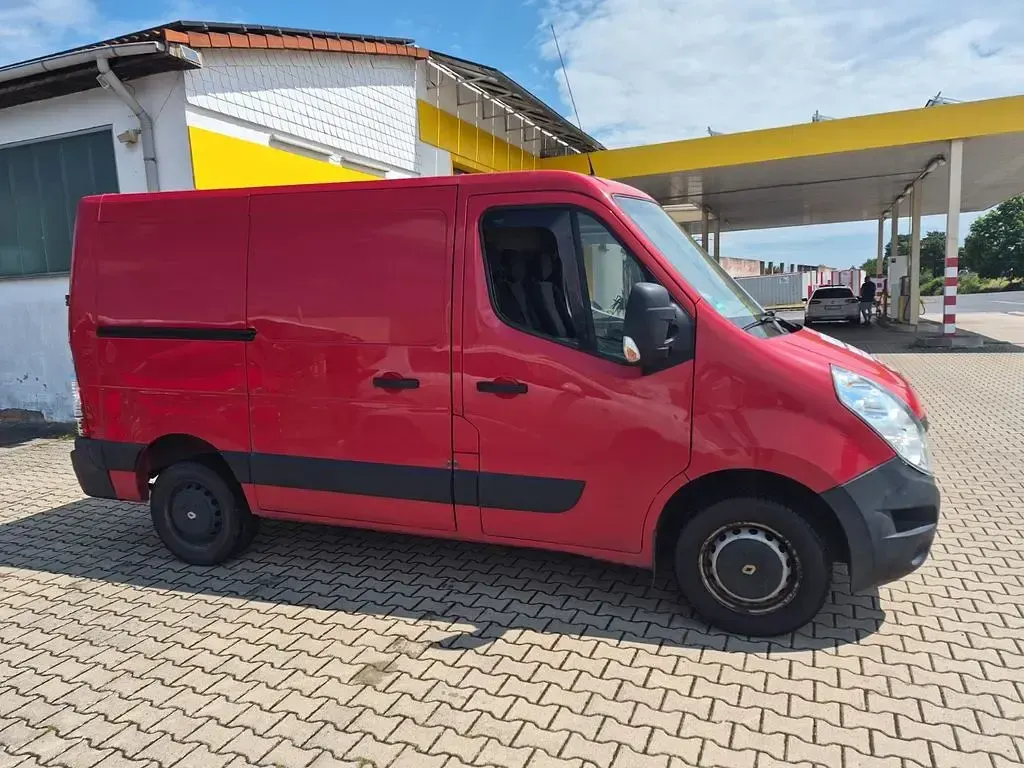 Gebraucht Renault Master 110 PS (80 kW) 2017 Rot Van