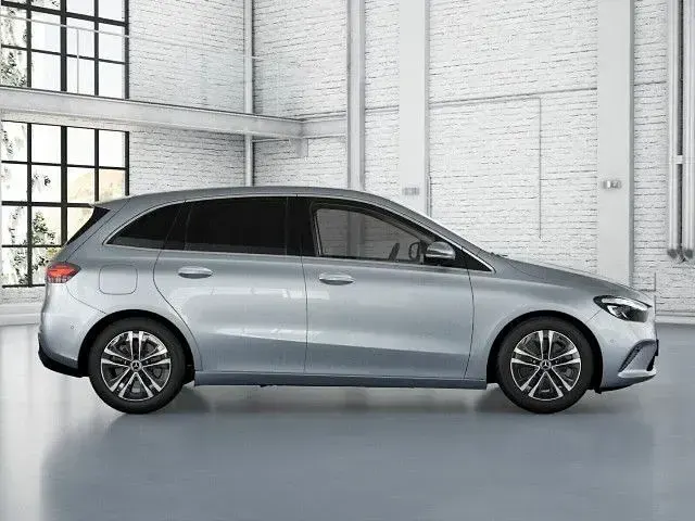 Gebraucht Mercedes B250e 218 PS (160 kW) 2024 Kleinwagen