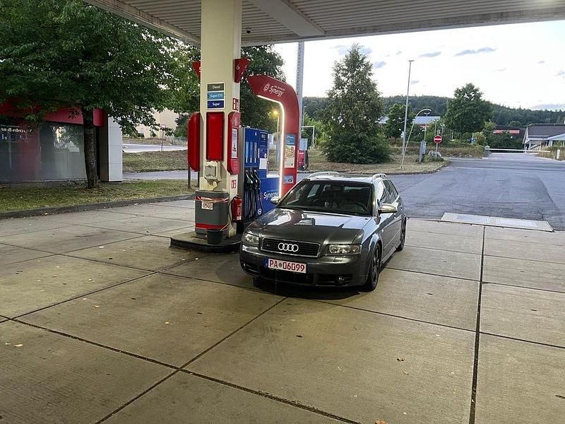 Gebraucht Audi S4 Sport 344 PS (253 kW) 2003 Grau Kombi