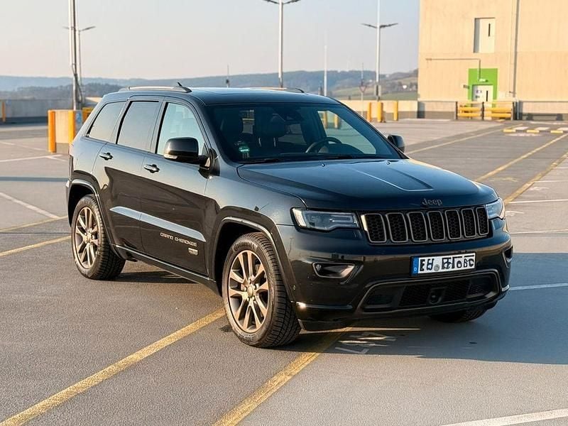 Gebraucht Jeep Grand Cherokee 250 PS (183 kW) 2016 Schwarz SUV