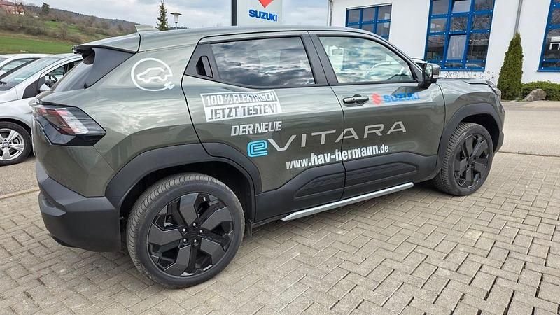 Neu Suzuki Vitara Comfort+ 135 kW (184 PS) 2026 Grün SUV