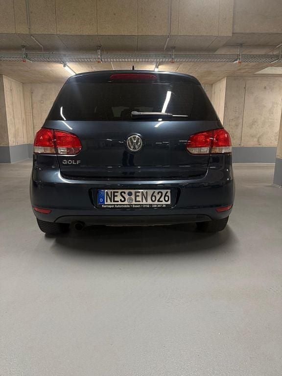 Gebraucht VW Golf VI Style 105 PS (77 kW) 2011 Blau Kleinwagen