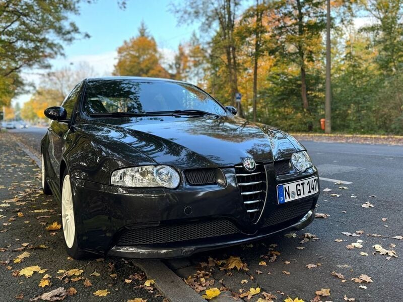 Schwarz Gebraucht 2004 Alfa Romeo 147 GTA Kleinwagen | 21.500 € - Bild 1/4
