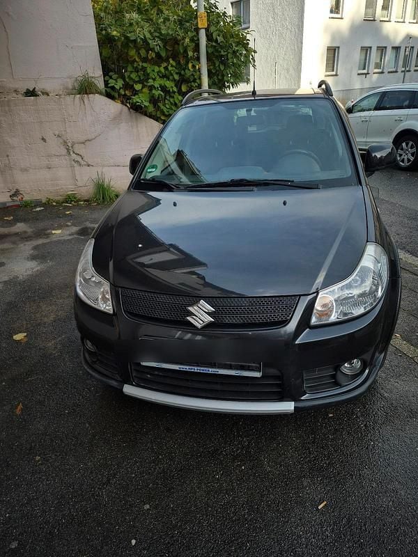 Schwarz Gebraucht 2007 Suzuki SX4 SUV | 4.400 € (Fairer Preis) - Bild 1/4