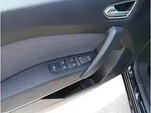 Neu Renault Kangoo Techno 131 PS (96 kW) 2025 Schwarz (schwarz) Van / Kleinbus