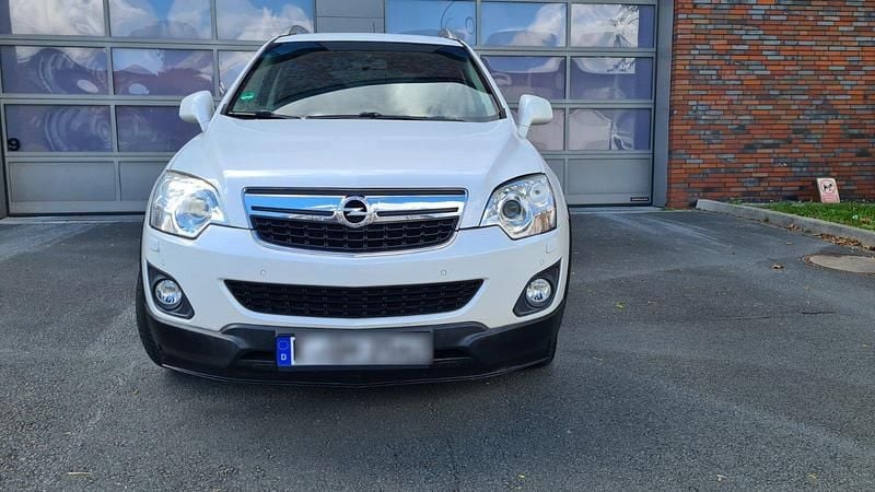Weiß Gebraucht 2014 Opel Antara Design Edition SUV | 8.800 € (Fairer Preis) - Bild 1/4