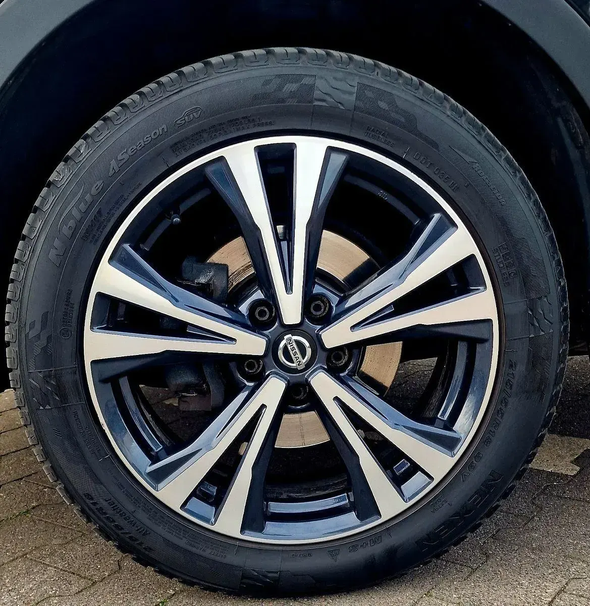 Gebraucht Nissan Qashqai 140 PS (102 kW) 2021 Schwarz SUV