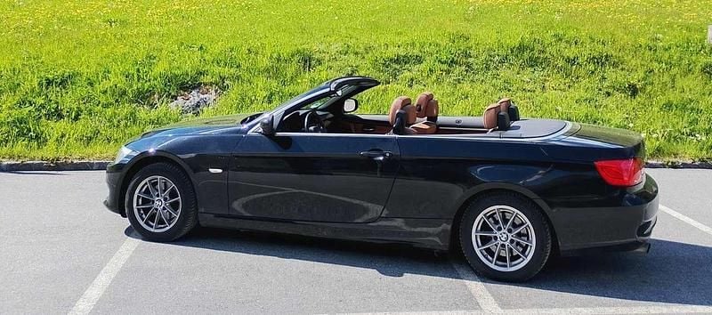 Schwarz Gebraucht 2013 BMW 318 Cabriolet Cabrio | 13.300 € (Guter Preis) - Bild 1/3