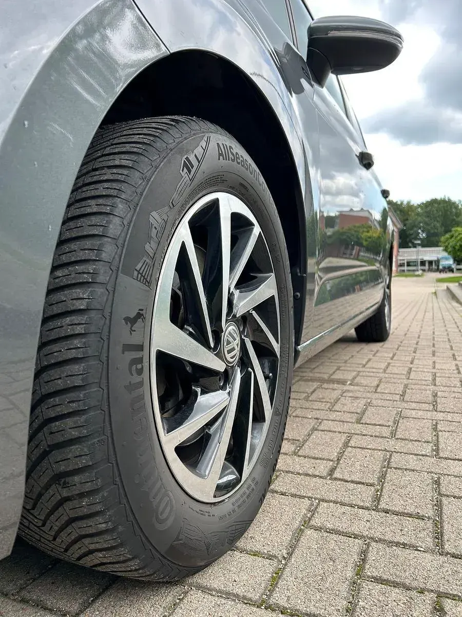 Gebraucht VW Touran Join 110 PS (80 kW) 2018 Grau Van / Kleinbus
