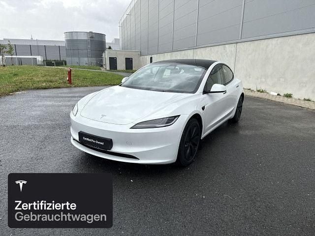 Weiß Gebraucht 2024 Tesla Model 3 Long Range AWD Limousine | 41.600 € (Guter Preis) - Bild 1/4