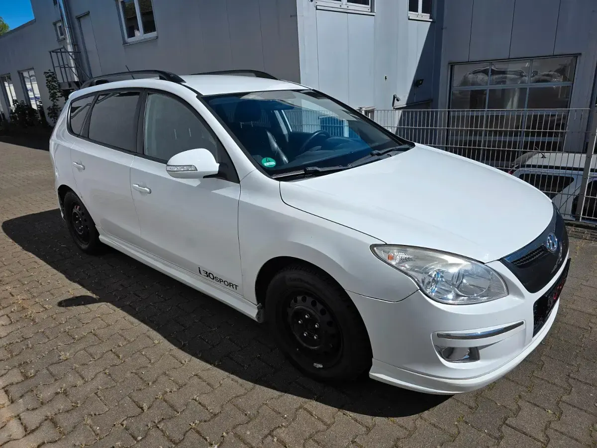 Gebraucht Hyundai i30 Sport 140 PS (102 kW) 2009 Weiß Kombi