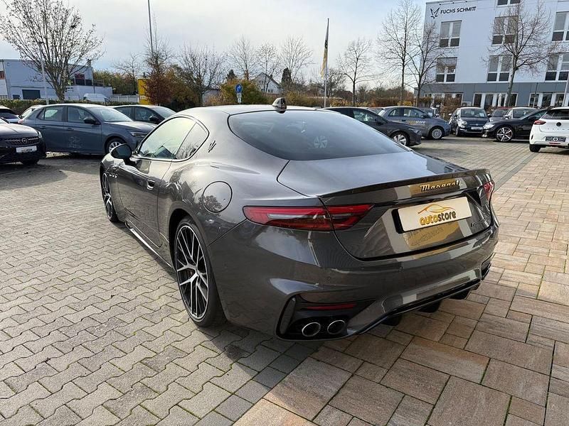 Gebraucht Maserati Granturismo 549 PS (403 kW) 2025 Grigio maratea Coupé