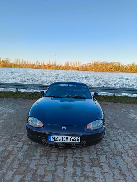 Gebraucht Mazda MX5 140 PS (102 kW) 2000 Schwarz Cabrio