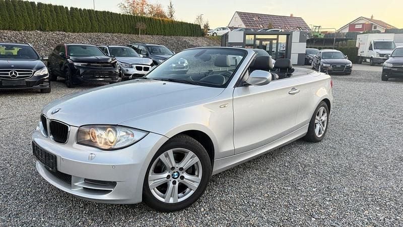 Silber Gebraucht 2010 BMW 118 Cabriolet Advantage Cabrio | 3.950 € (Superpreis) - Bild 1/4