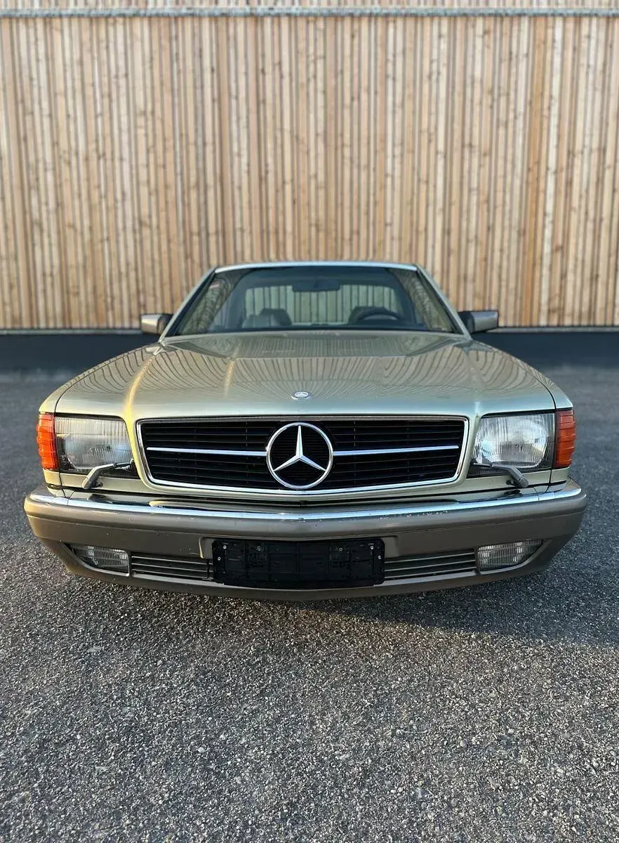 Gebraucht Mercedes 500 333 PS (244 kW) 1986 Grün Coupé