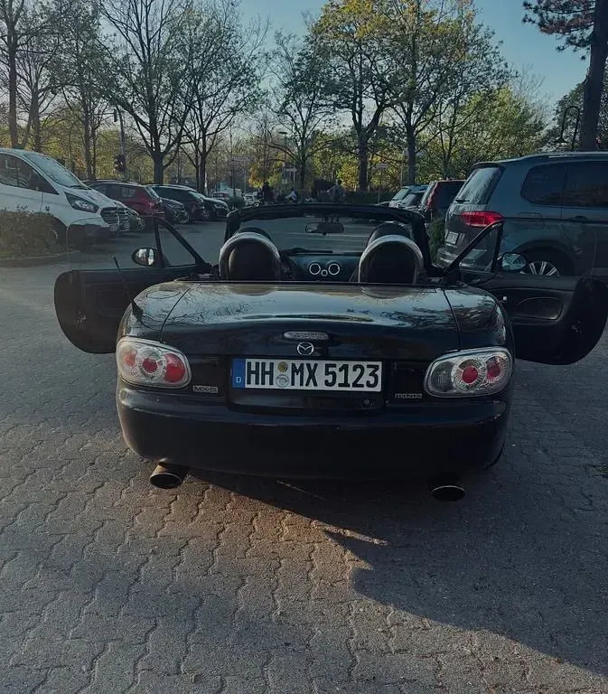 Gebraucht Mazda MX5 110 PS (80 kW) 2003 Schwarz Cabrio
