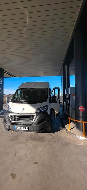Gebraucht Peugeot Boxer 163 PS (119 kW) 2021 Weiß Van