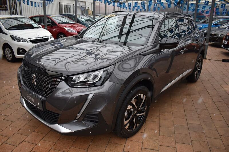 Grau Gebraucht 2023 Peugeot 2008 Allure SUV | 22.950 € (Guter Preis) - Bild 1/4