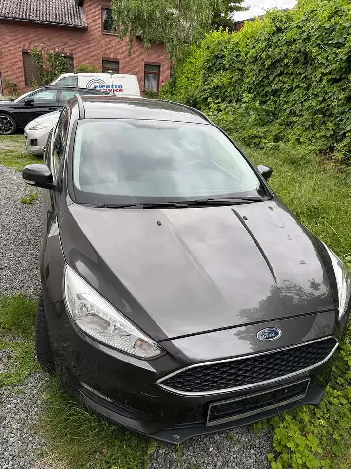 Gebraucht Ford Focus Active 125 PS (91 kW) 2018 Grau Kombi