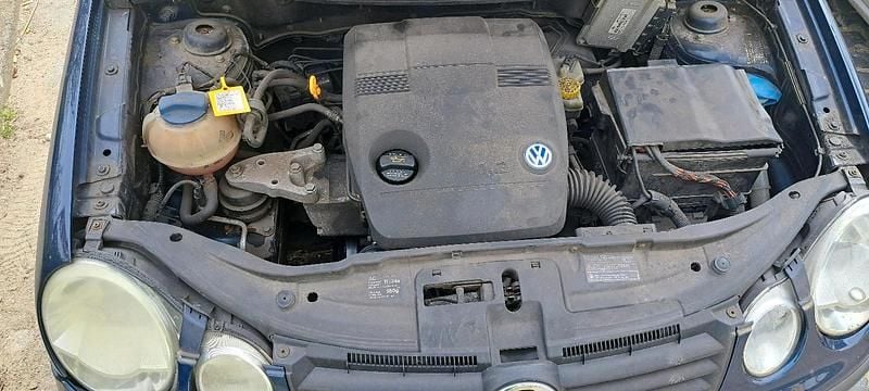 Second-hand VW Polo 54 CP (39 kW) 2003 Albastru Berlinǎ