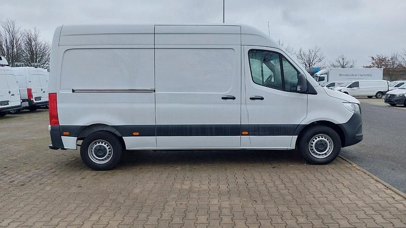Gebraucht Mercedes E-Sprinter 85 kW (116 PS) 2022 Arktikweiß Van
