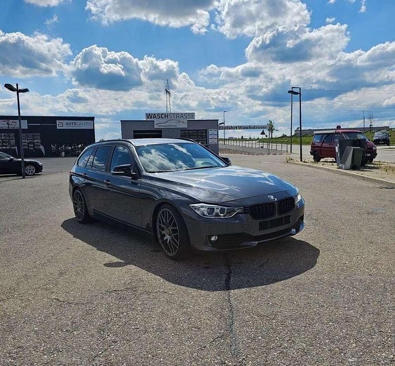 Gebraucht BMW 318 143 PS (105 kW) 2014 Kombi