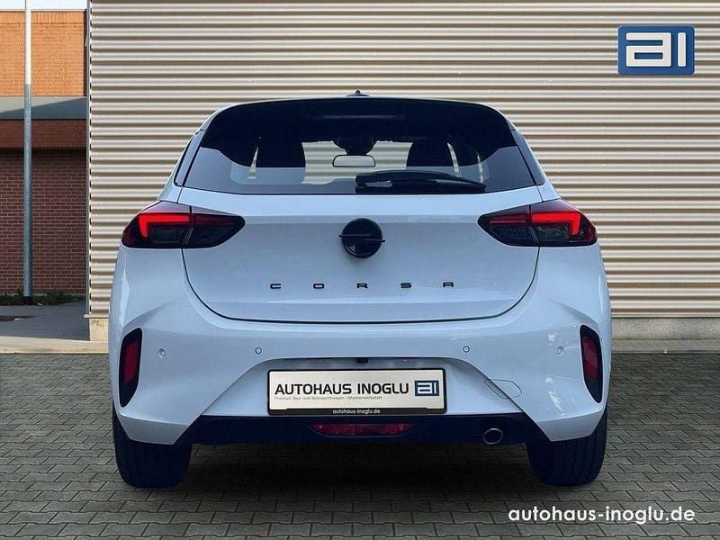 Gebraucht Opel Corsa Sport 101 PS (74 kW) 2024 Weiß arktis white (metallic) Kleinwagen
