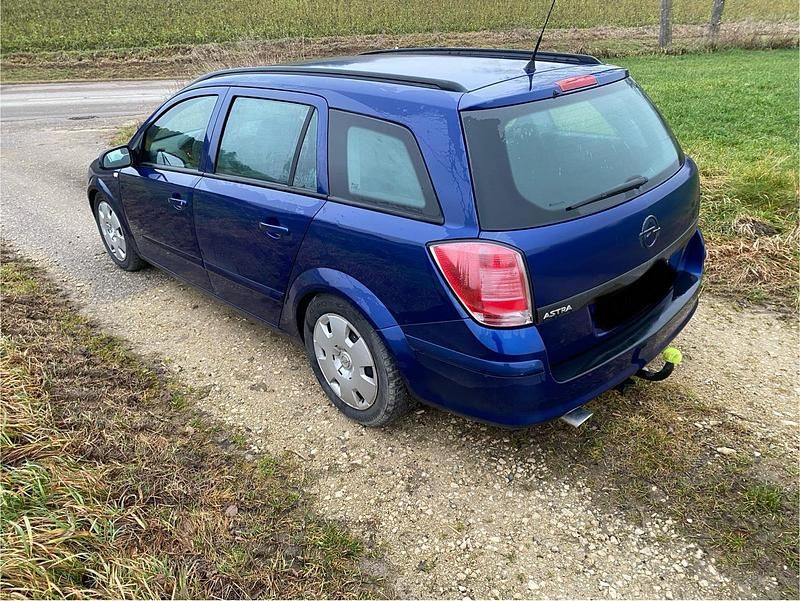 Gebraucht Opel Astra 105 PS (77 kW) 2005 Kombi
