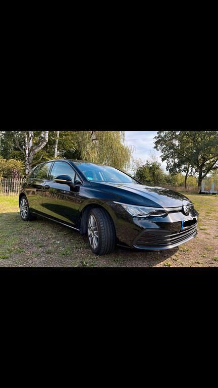 Schwarz Gebraucht 2020 VW Golf VIII Limousine | 16.500 € (Superpreis) - Bild 1/4