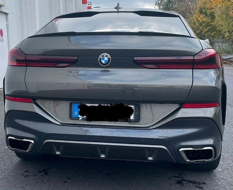 Gebraucht BMW X6 M50 Performance 530 PS (389 kW) 2021 Grün SUV