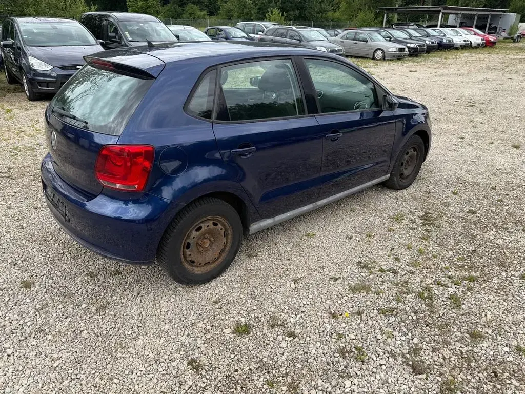 Gebraucht VW Polo Comfortline 69 PS (50 kW) 2010 Blau Kleinwagen