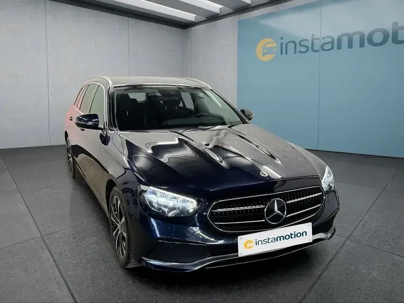 Gebraucht Mercedes E300 211 PS (155 kW) 2022 Andere Kombi
