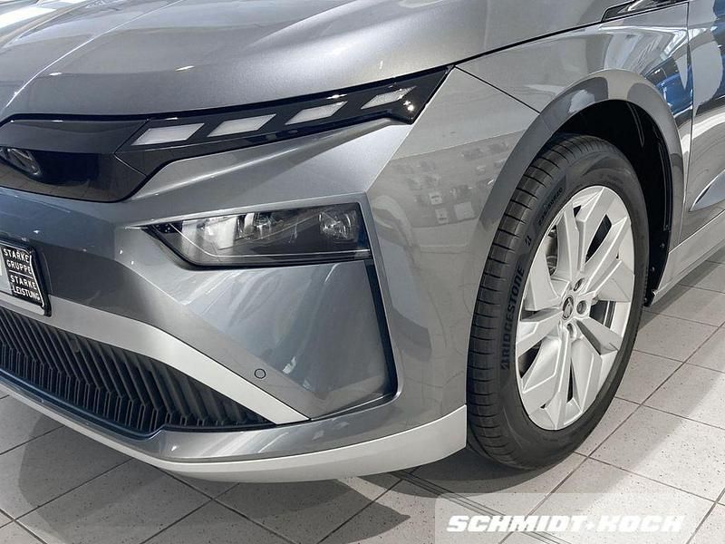 Gebraucht Skoda Enyaq iV Loft 150 kW (204 PS) 2025 Grau SUV