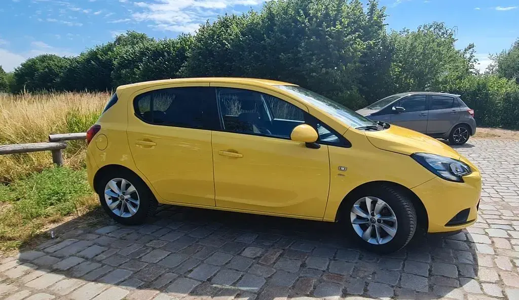 Gebraucht Opel Corsa Active 90 PS (66 kW) 2016 Gelb Kleinwagen