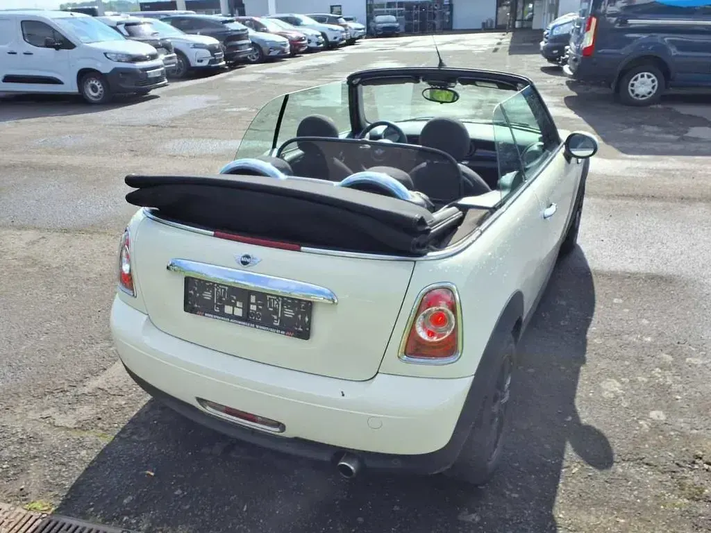 Gebraucht Mini One Cabriolet 98 PS (72 kW) 2015 Weiß Cabrio