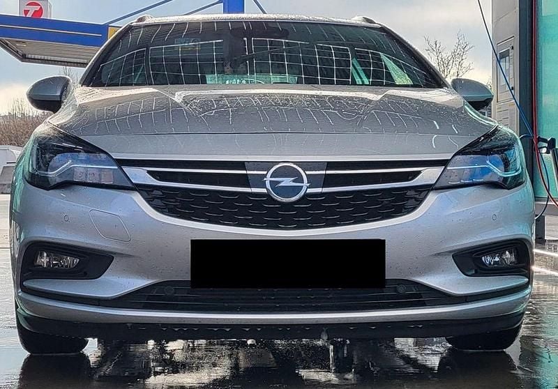 Silber Gebraucht 2017 Opel Astra Innovation Kombi | 9.400 € (Guter Preis) - Bild 1/4