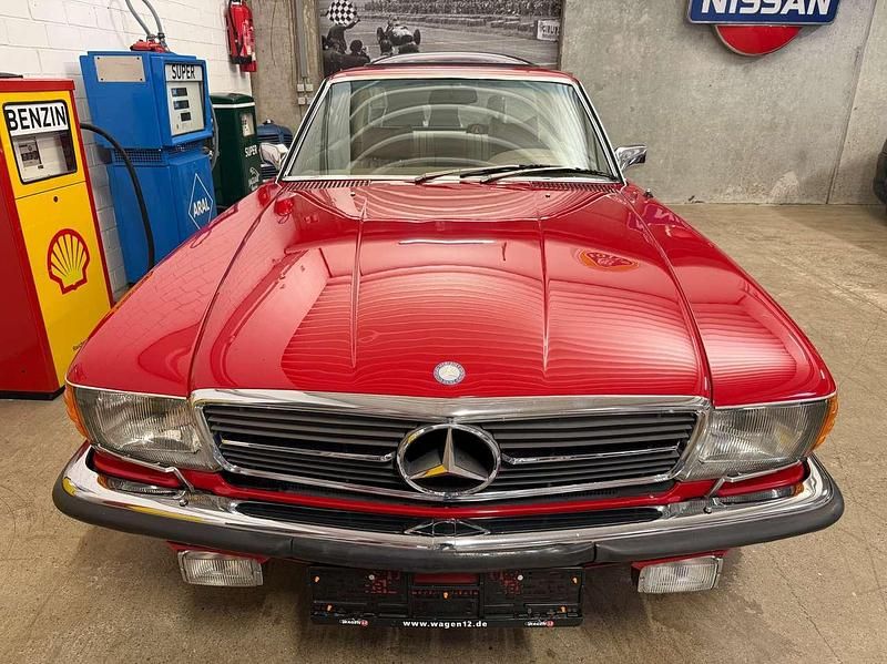 Gebraucht Mercedes SLC450 225 PS (165 kW) 1974 Rot Coupé