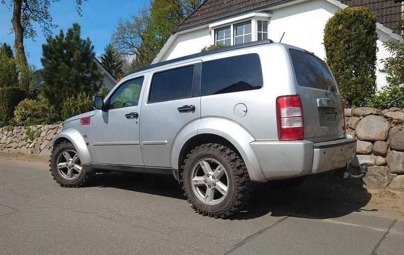 Gebraucht Dodge Nitro SXT 177 PS (130 kW) 2009 Silber SUV