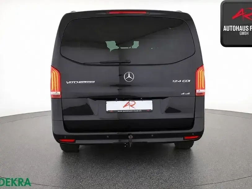 Gebraucht Mercedes Vito 237 PS (174 kW) 2023 Obsidianschwarz Van