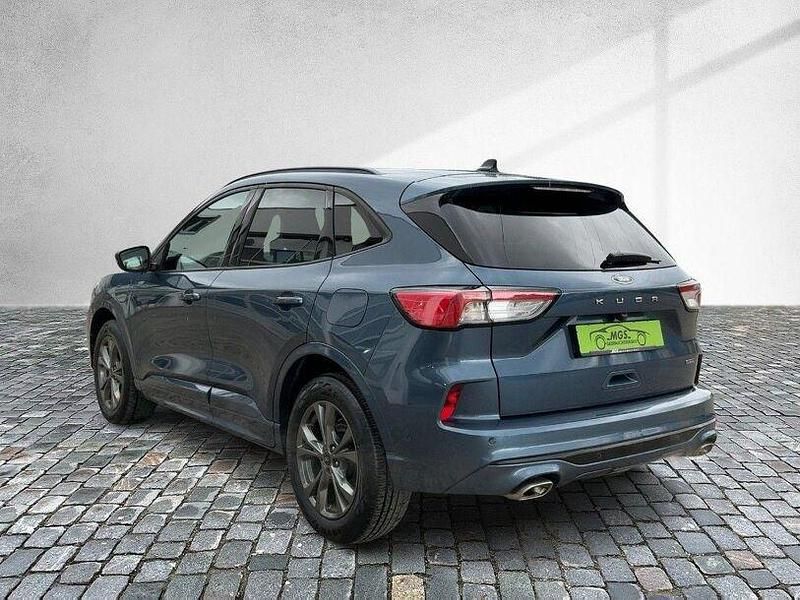 Gebraucht Ford Kuga ST-Line 224 PS (164 kW) 2022 Chromablau SUV