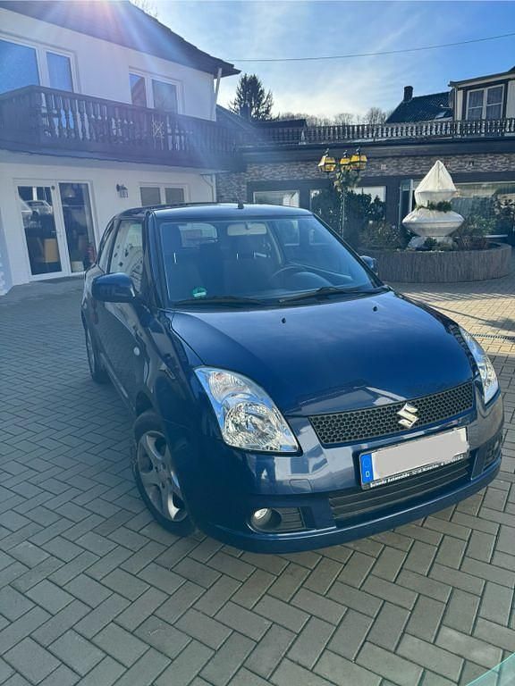 Gebraucht Suzuki Swift 92 PS (67 kW) 2007 Blau Kleinwagen