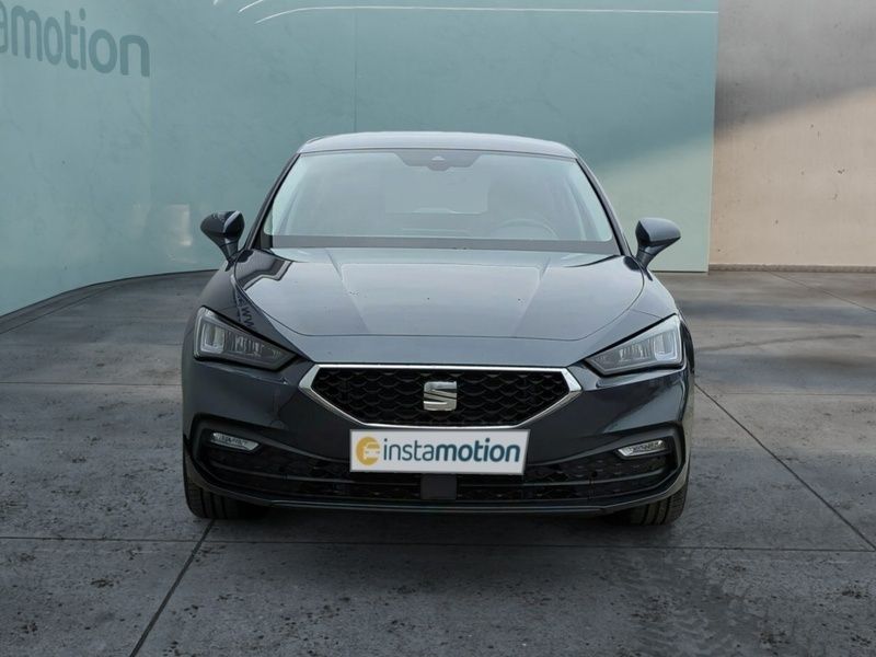 Grau Gebraucht 2024 Seat Leon Limousine | 22.050 € (Fairer Preis) - Bild 1/3
