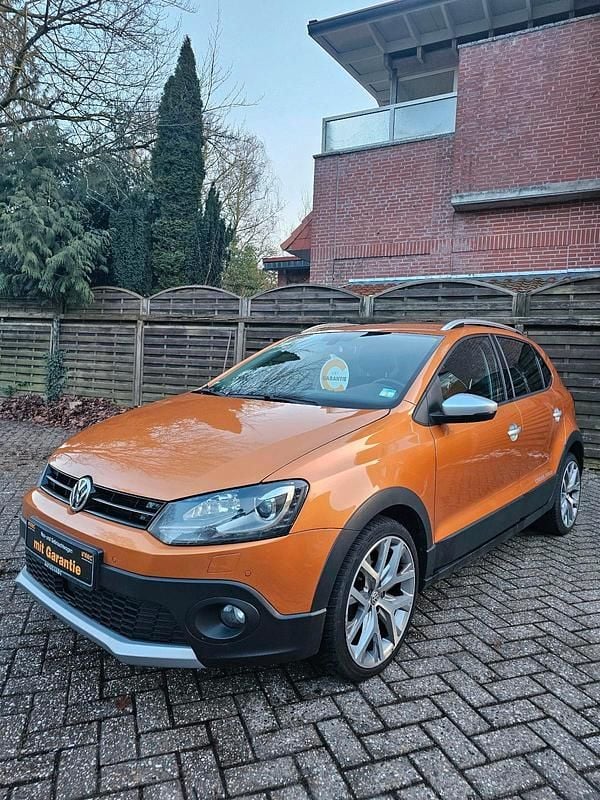 Gebraucht VW Polo Cross 90 PS (66 kW) 2015 Orange Kleinwagen
