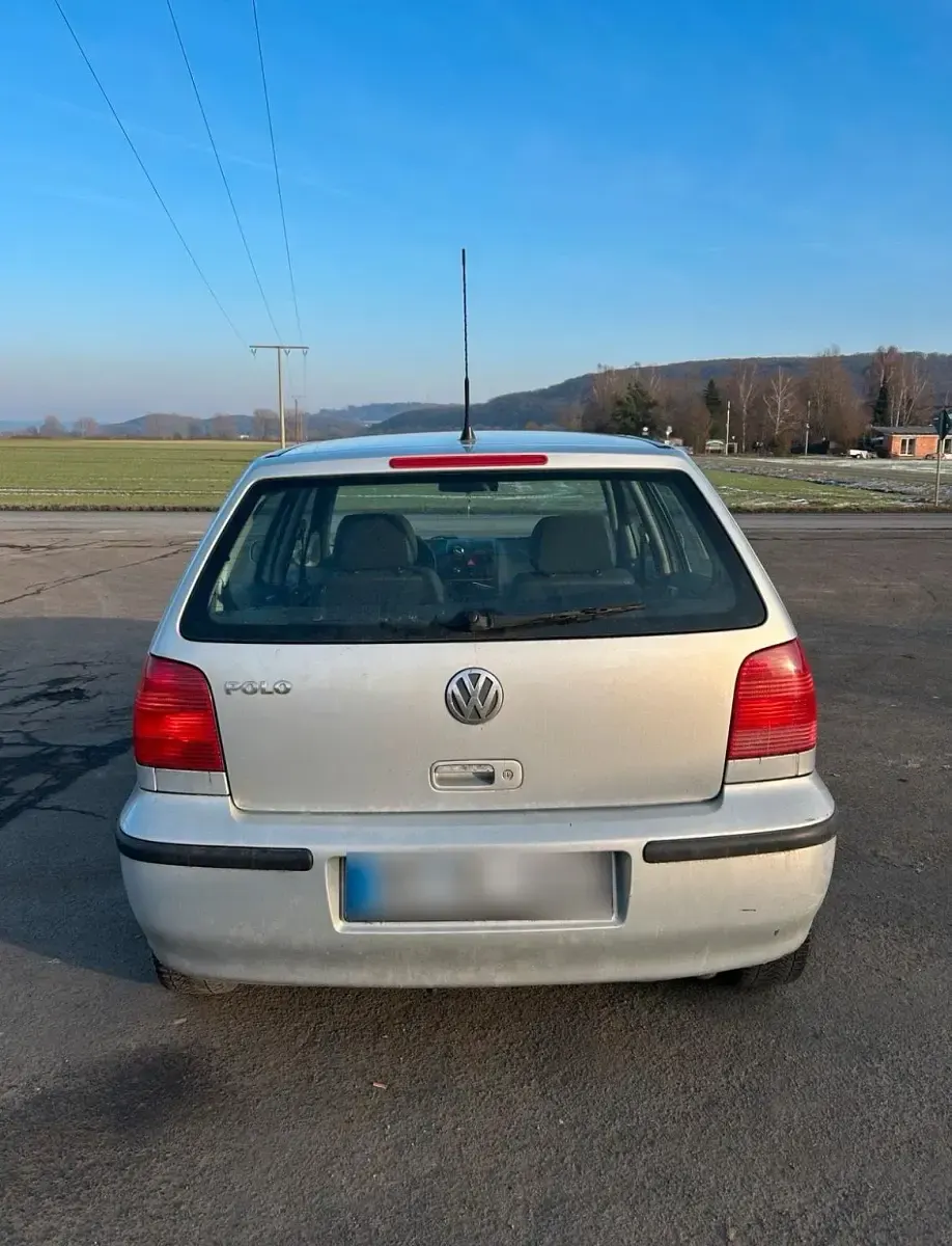 Używany VW Polo 75 KM (55 kW) 2000 Srebrny Hatchback