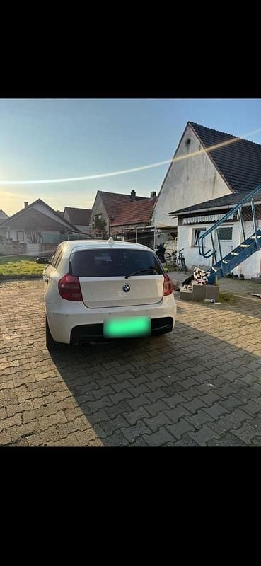Gebraucht BMW 120 170 PS (125 kW) 2007 Weiß Kleinwagen