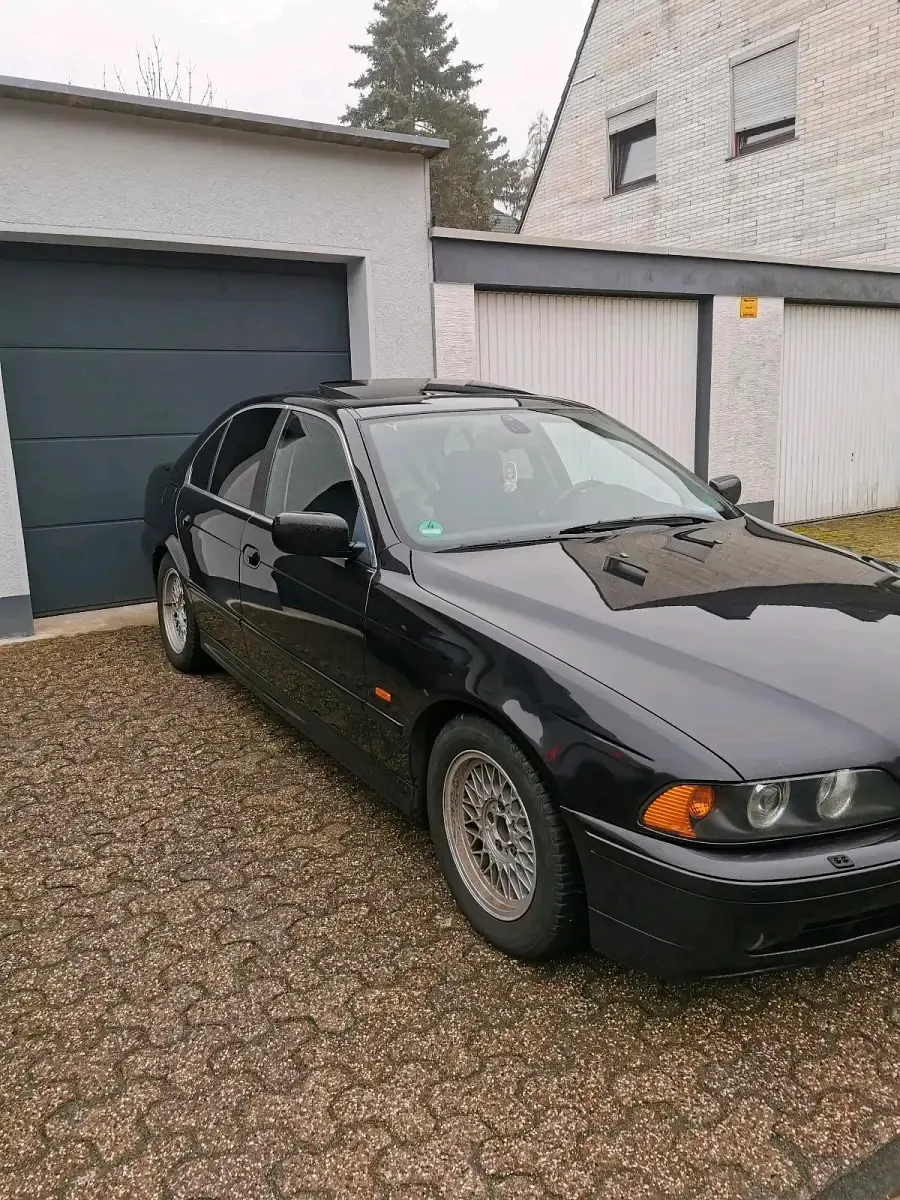Gebraucht BMW 520 170 PS (125 kW) 2000 Schwarz Limousine
