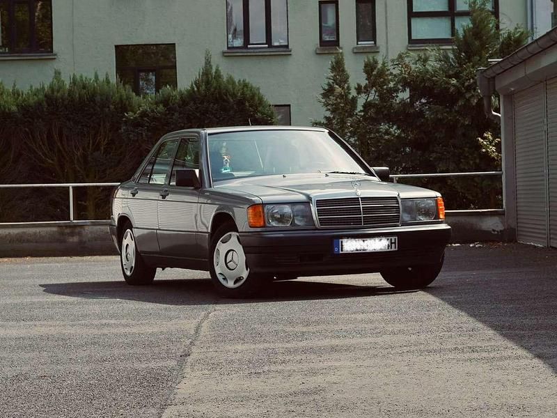 Gebraucht 1989 Mercedes 190 Limousine | 8.900 € - Bild 1/4