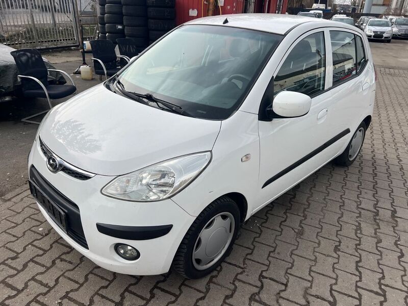 Weiß Gebraucht 2010 Hyundai i10 Classic Kleinwagen | 1.500 € (Guter Preis) - Bild 1/4